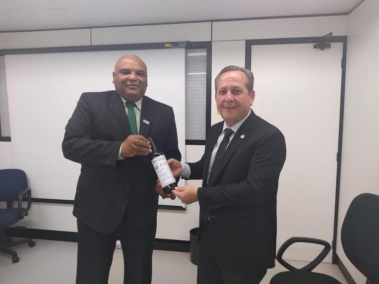 O reitor da Unipampa foi recebido pela equipe do MEC em Brasília