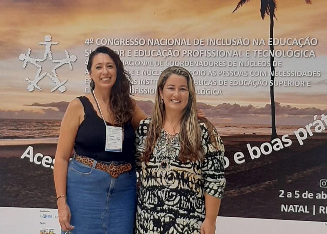 Vice-reitora, Francéli Brizolla, e a pró-reitora Claudete Martins prestigiaram o evento - Foto: Divulgação