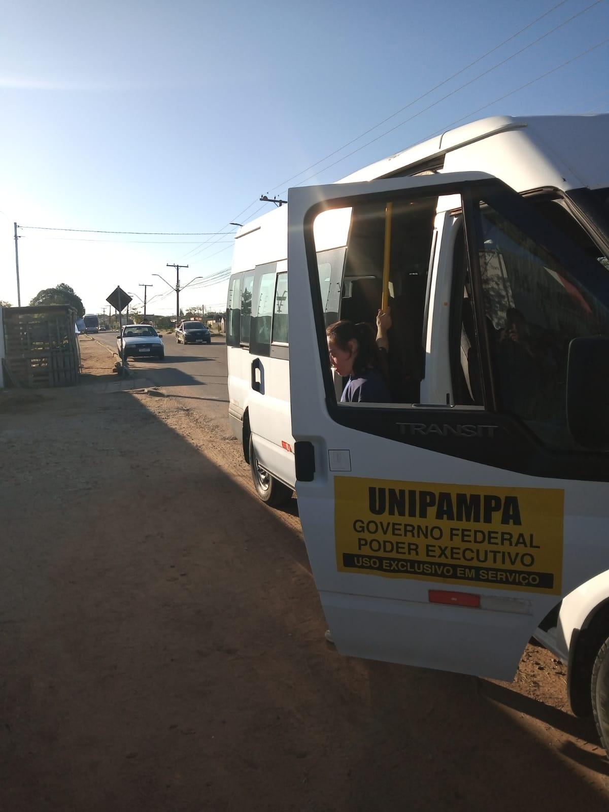 Unipampa apoia viagem com transporte institucional (Foto: divulgação APAE)