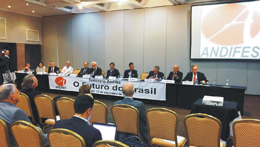 Reitores das universidades federais debateram a situação política, econômica e social no Brasil e no mundo e projetaram cenários