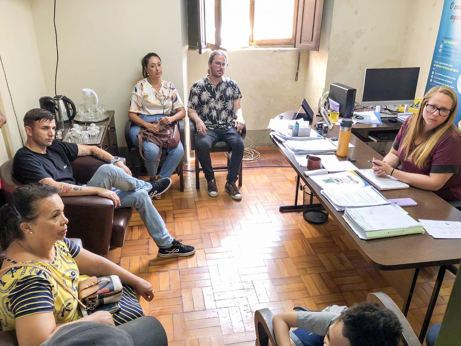 Vice-reitora da Unipampa participa de reunião entre Escola Luiz Mércio e Secretaria Municipal de Gestão, Planejamento e Captação