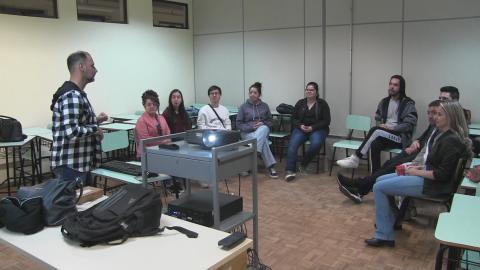 Professor Willian Brum também atua no Campus São Borja, no ensino de Libras - Foto: Divulgação
