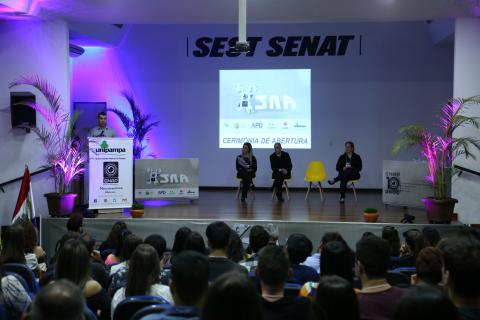 O presidente do SNA, professor Felipe Carpes, destacou a colaboração de estudantes e docentes na organização do evento