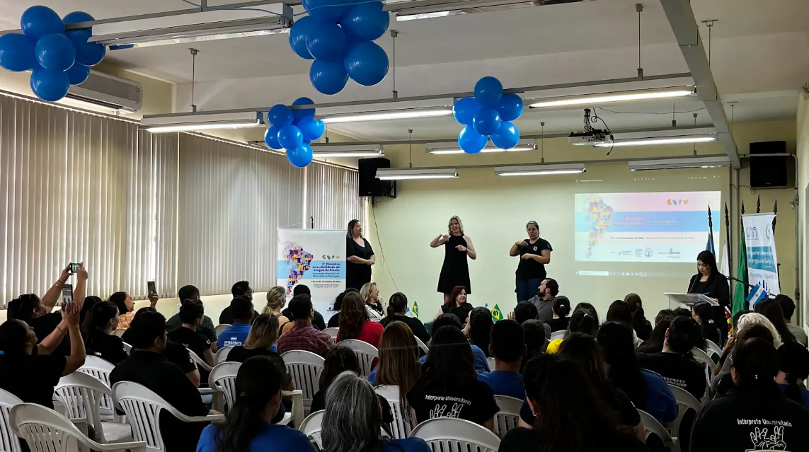 Participantes do 2º Encontro de Acessibilidade das Línguas de Sinais no Campus São Borja Participantes do 2º Encontro de Acessibilidade das Línguas de Sinais no Campus São Borja