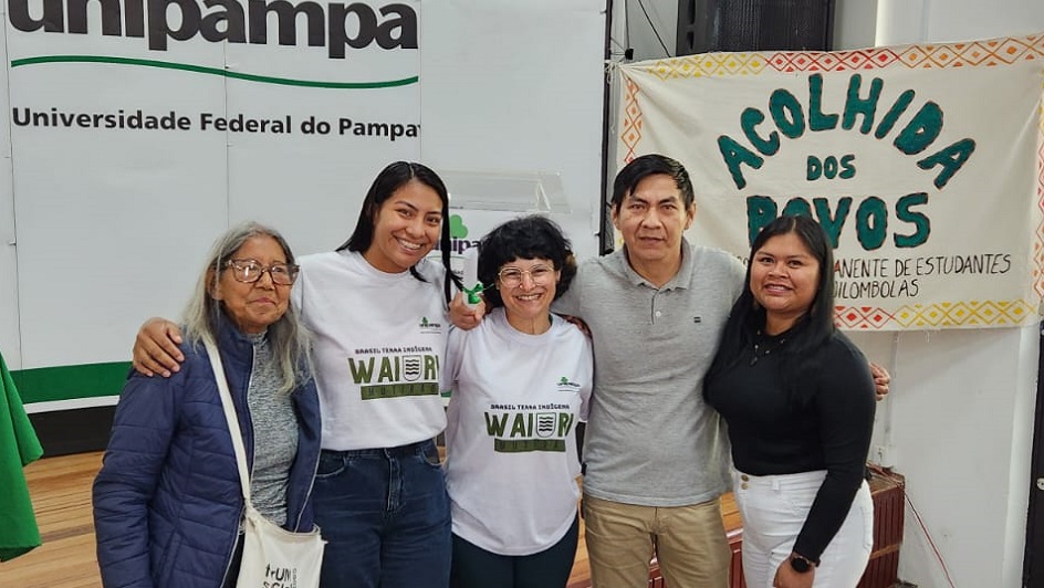 Na cerimônia de colação de grau interna houve a primeira formatura de estudante indígena em Medicina pela Unipampa Na cerimônia de colação de grau interna houve a primeira formatura de estudante indígena em Medicina pela Unipampa
